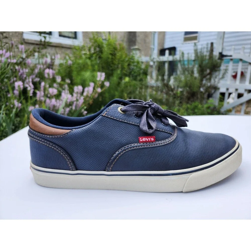Levis Shoes Mens Size 10 Navy Brown Perforated Low Top Casual Sneakers Comfort